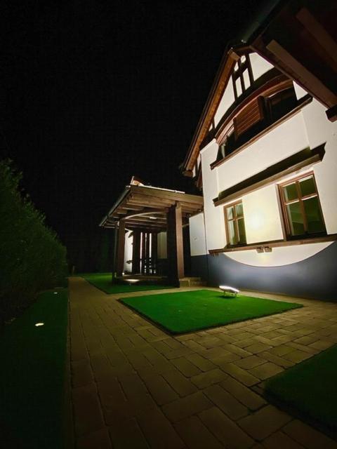 Hvt Comfort Apartments Mezőkövesd Exterior foto